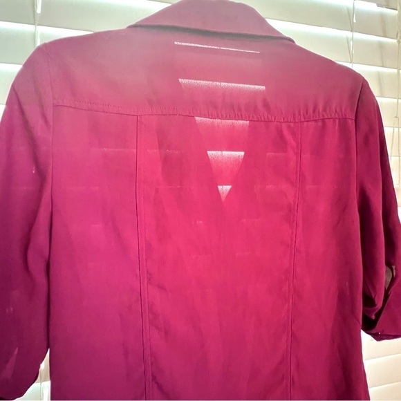 Bebe Burgundy Button Down Zip Pocket 3/4 Sleeve. Sz S πββοΈππ» - Picture 9 of 15